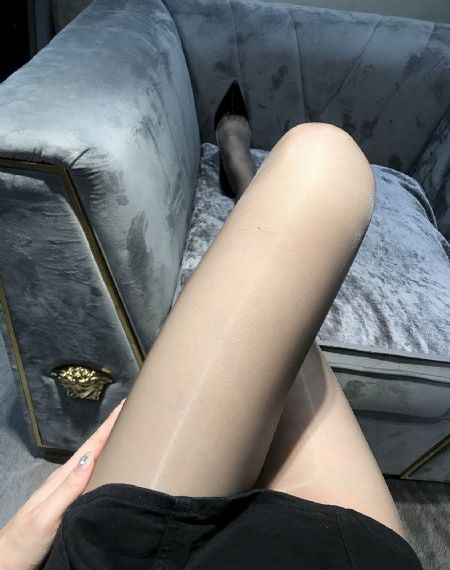 川上奈奈美夫の上司に犯_国产剧完整版观看