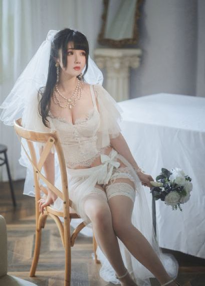 漆黒のシャガ_4K最新电影在线观看